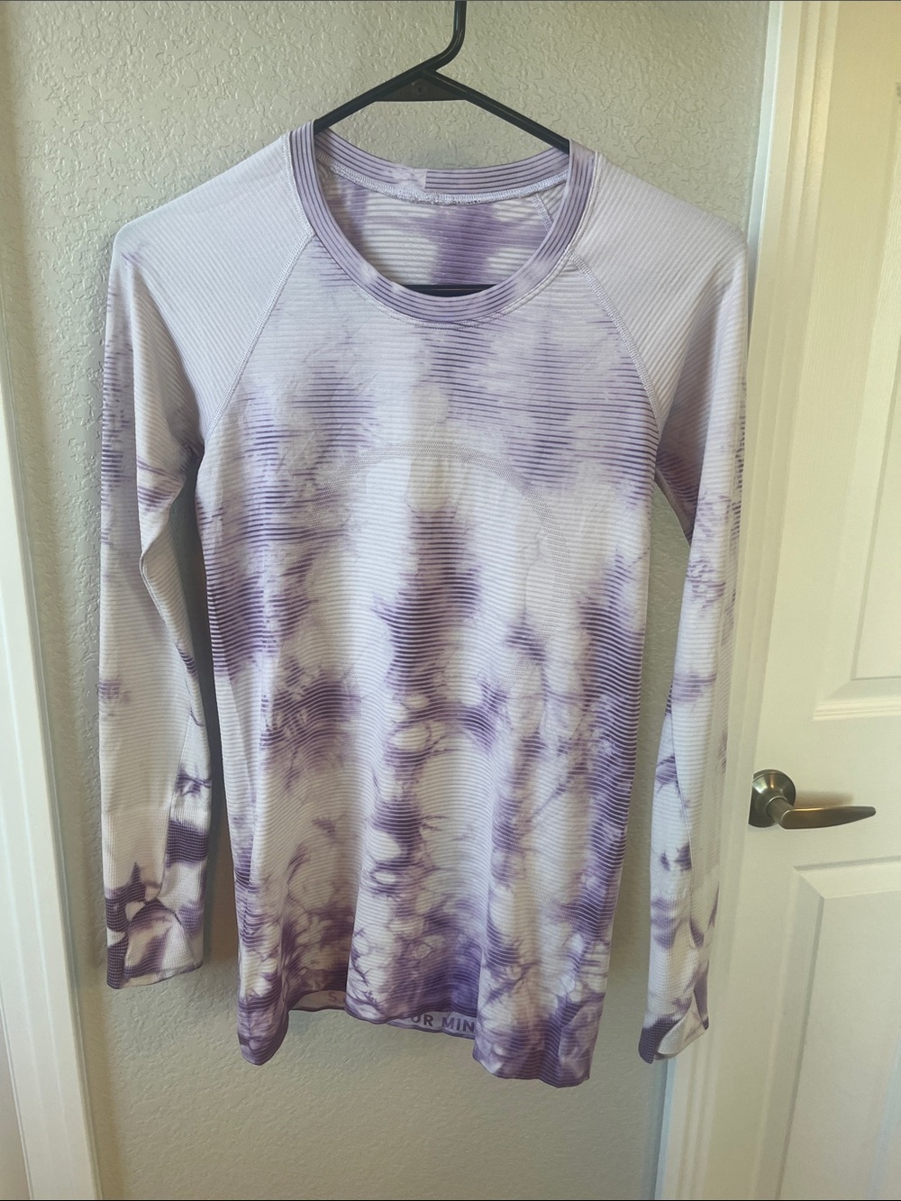 LULULEMON Purple Tie Dye Swiftly Long Sleeve Top size 6